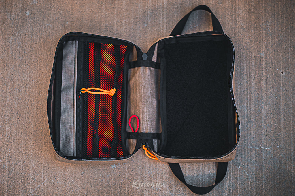 ZENITH - Clamshell Organizer